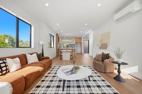 Photo of property in 34a Lavery Place, Sunnynook, Auckland, 0632