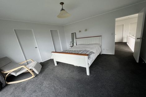 Photo of property in 11 Kinnel Grove, Papakowhai, Porirua, 5024