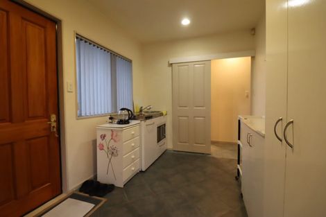 Photo of property in 33 Aldersgate Road, Hillsborough, Auckland, 1042