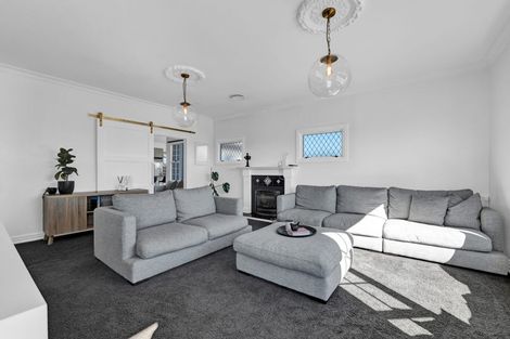 Photo of property in 11 Fantham Street, Hawera, 4610