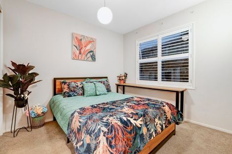 Photo of property in 21 Grand Drive, Orewa, 0931