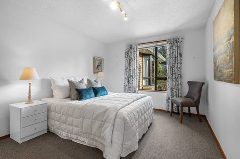 Photo of property in 2/7 Torvill And Dean Lane, Cashmere, Christchurch, 8022