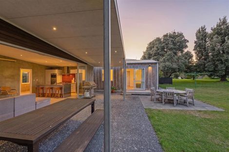 Photo of property in 111 Kauri Crescent, Matarangi, Whitianga, 3592