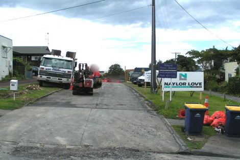 Photo of property in 2/12b Coronation Street, Belmont, Auckland, 0622