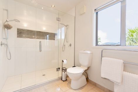 Photo of property in 8 Metzenthin Close, Raumati South, Paraparaumu, 5032