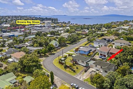 Photo of property in 2/6 Philson Terrace, Browns Bay, Auckland, 0630