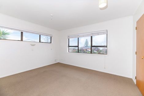 Photo of property in 9 White Heron Drive, Massey, Auckland, 0614