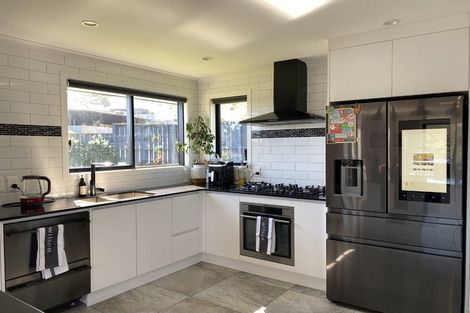 Photo of property in 163 Navigation Drive, Whitby, Porirua, 5024