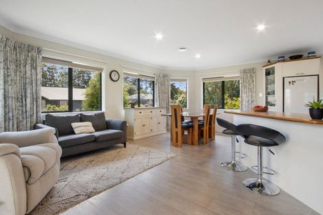 Photo of property in 2 Bransley Grove, Katikati, 3129