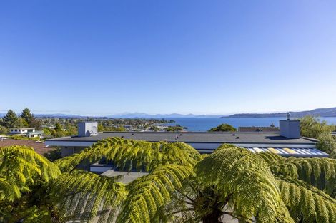 Photo of property in 2/70 Harvey Street, Waipahihi, Taupo, 3330