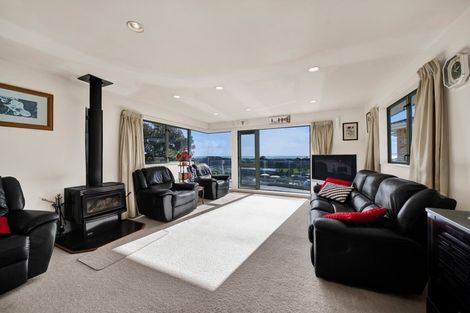 Photo of property in 3a Hillcrest Street, Glen Avon, New Plymouth, 4312