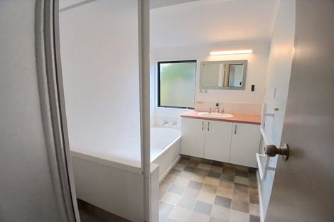 Photo of property in 4 Peter Button Place, Johnsonville, Wellington, 6037