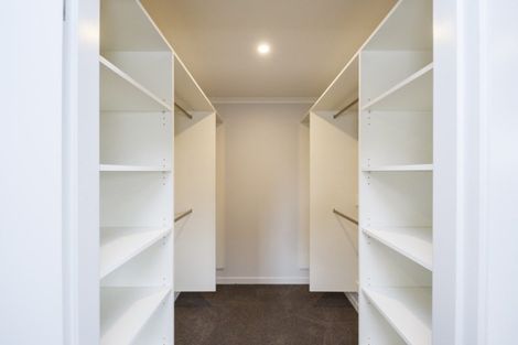 Photo of property in 5 Grand Oaks Drive, Awapuni, Palmerston North, 4412