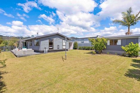 Photo of property in 117 Weka Street, Whangamata, 3620