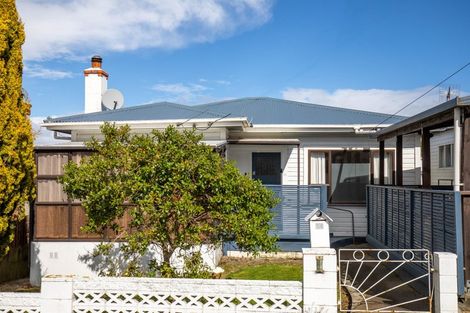 Photo of property in 14 Forbes Street, Balaclava, Dunedin, 9011