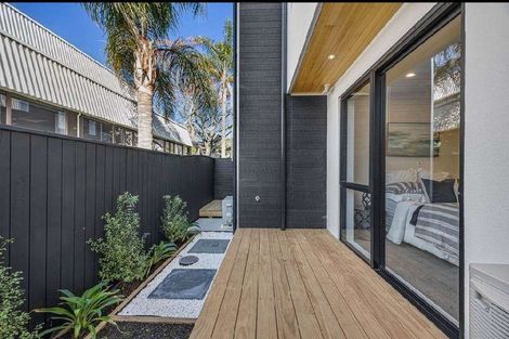 Photo of property in 2/3 Campbell Road, Takapuna, Auckland, 0622