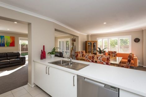 Photo of property in 2 Seclusion Lane, Parklands, Christchurch, 8083