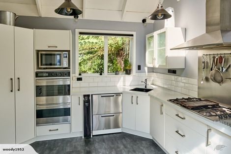 Photo of property in 55 Rona Street, Eastbourne, Lower Hutt, 5013