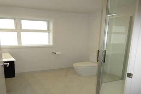 Photo of property in 2 Parekareka Lane, Kenepuru, Porirua, 5022