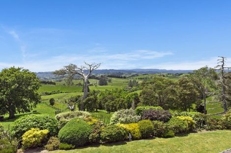 Photo of property in 34 Cherrington Road, Clevedon, Papakura, 2582