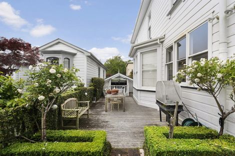 Photo of property in 26 Newman Terrace, Thorndon, Wellington, 6011