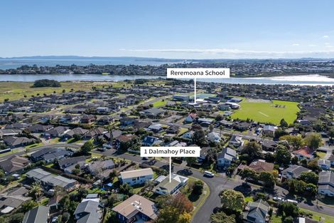 Photo of property in 1 Dalmahoy Place, Wattle Downs, Auckland, 2103