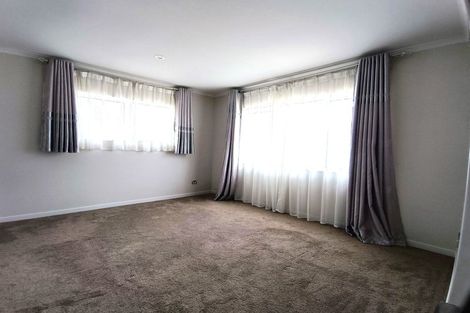 Photo of property in 73 Rosewell Crescent, Flat Bush, Auckland, 2019