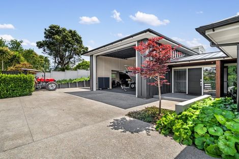 Photo of property in 32 Wallis Street, Raglan, 3225
