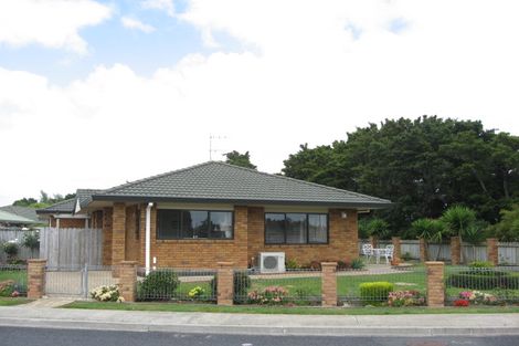 Photo of property in 500 Great South Road, Rosehill, Papakura, 2113