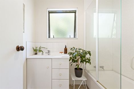 Photo of property in 1/46 Yeovil Road, Te Atatu Peninsula, Auckland, 0610