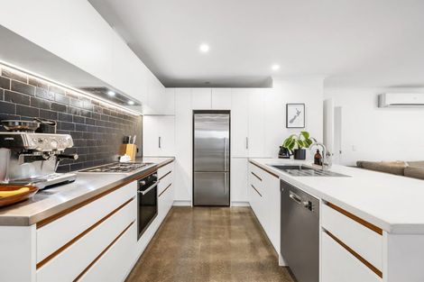 Photo of property in 9/36 Dee Street, Island Bay, Wellington, 6023