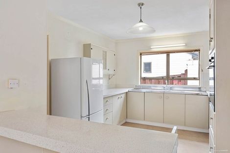 Photo of property in 53 Kennedy Avenue, Forrest Hill, Auckland, 0620