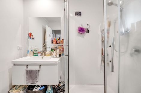 Photo of property in 2/5 Jones Crescent, Melville, Hamilton, 3206