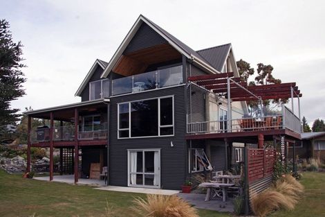 Photo of property in 6 Murray Place, Lake Tekapo, 7999