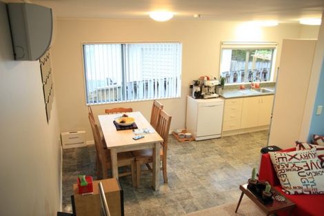 Photo of property in 9 Italia Grove, Mount Wellington, Auckland, 1060