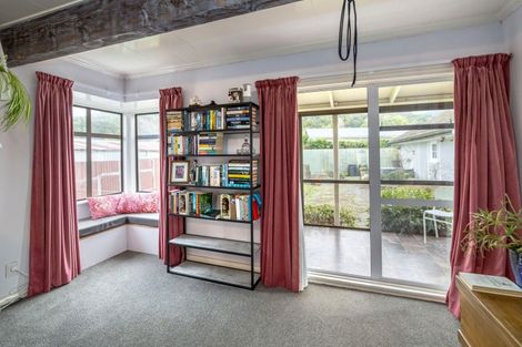 Photo of property in 105 Watt Street, Featherston, 5710