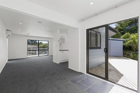 Photo of property in 11 Tortola Crescent, Grenada Village, Wellington, 6037