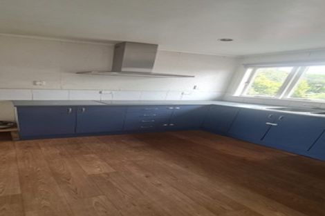 Photo of property in 6 Kingdale Road, Henderson, Auckland, 0610