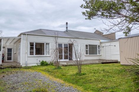 Photo of property in 36 Jellicoe Street, Martinborough, 5711