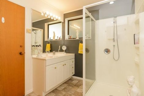 Photo of property in 243a Waikawa Road, Waikawa, Picton, 7220