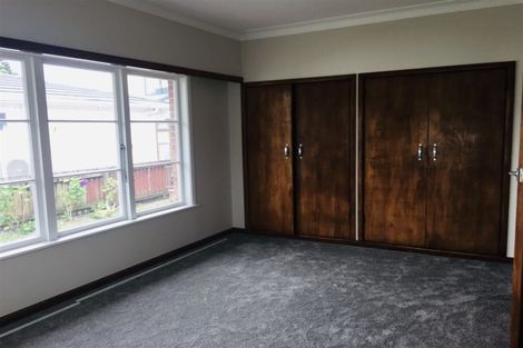 Photo of property in 67 Archibald Road, Kelston, Auckland, 0602