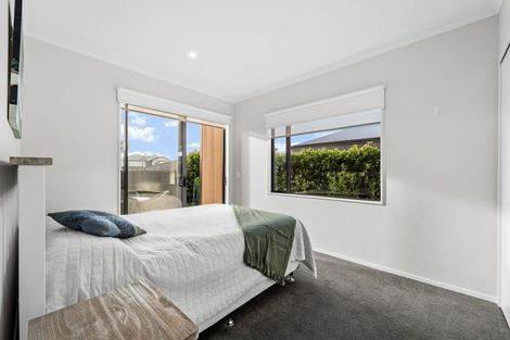 Photo of property in 12 Kuparu Lane, Red Beach, 0932