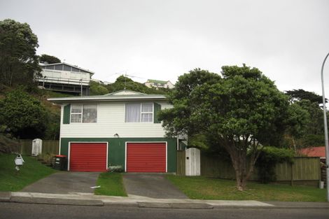 Photo of property in 97 Stewart Drive, Newlands, Wellington, 6037