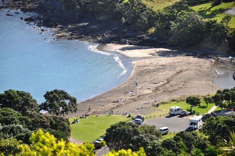 Photo of property in 25 Hillside Crescent, Leigh, 0985