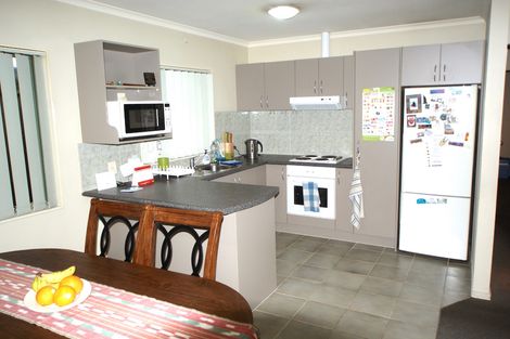 Photo of property in 18 Patts Avenue, Glendene, Auckland, 0602