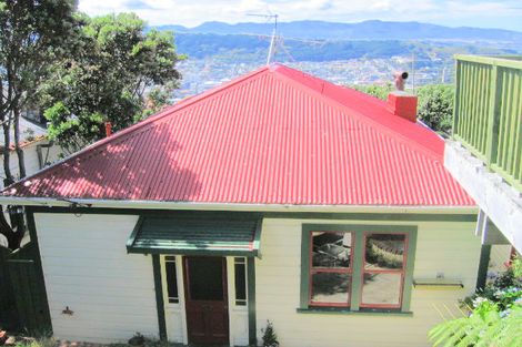 Photo of property in 57 Central Terrace, Kelburn, Wellington, 6012