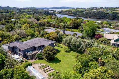 Photo of property in 35 Mission Road, Kerikeri, 0230