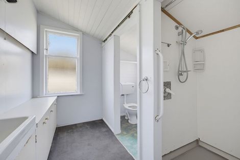 Photo of property in 24 Linklater Avenue, Foxton Beach, Foxton, 4815