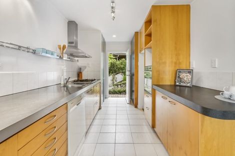 Photo of property in 4/59 Rangatira Road, Beach Haven, Auckland, 0626
