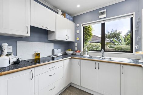 Photo of property in 12/102 Greenhithe Road, Greenhithe, Auckland, 0632
